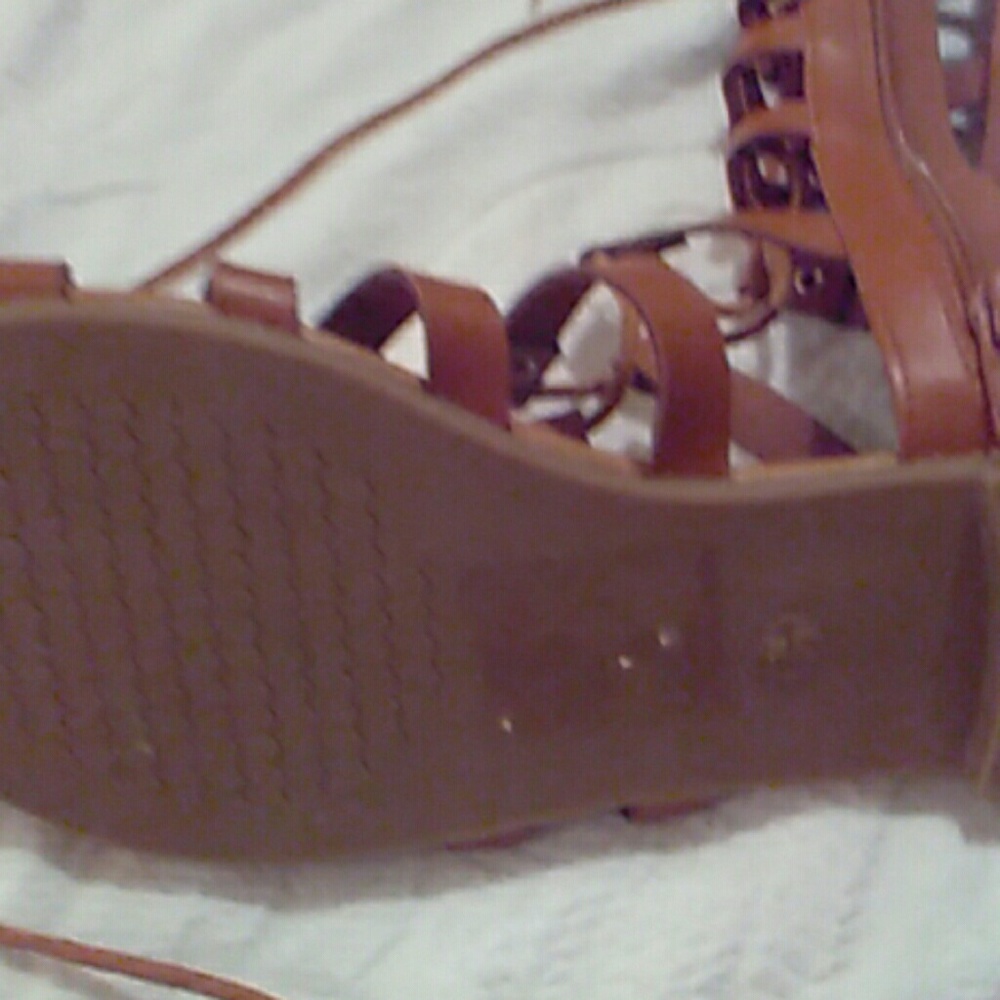 NEW rue21etc  Weaved leather high top sandel